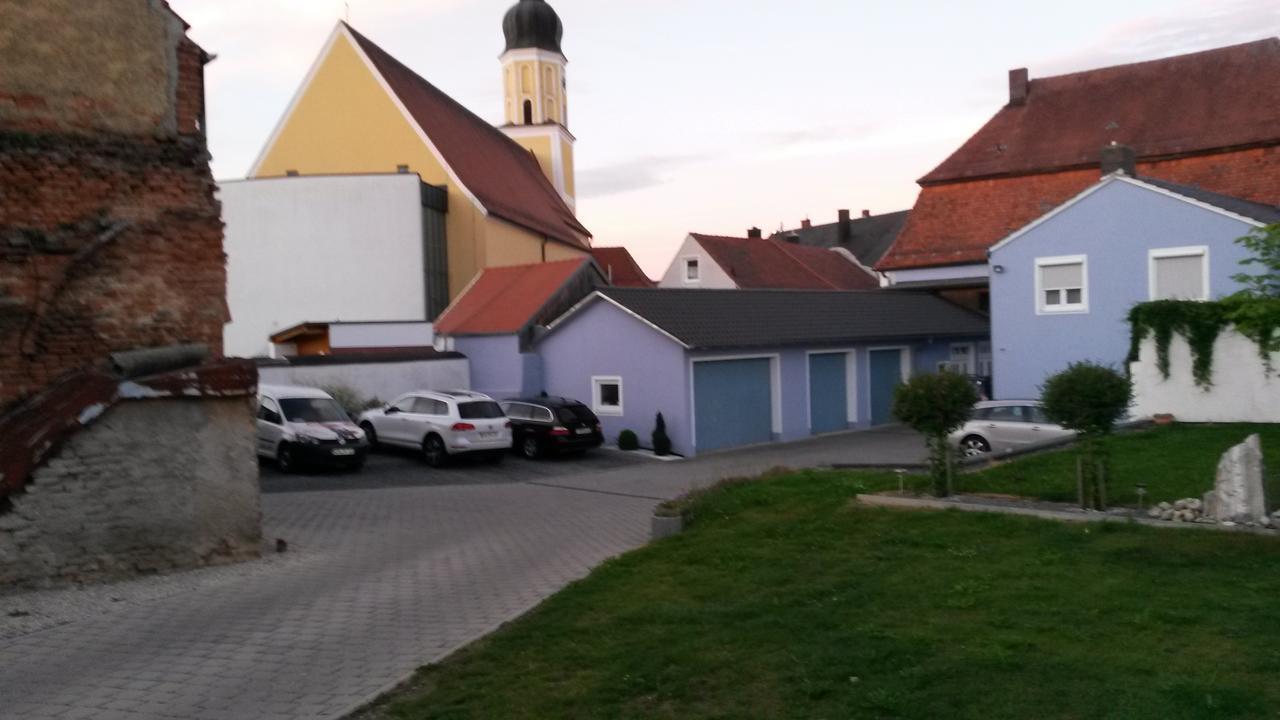 Pension "Zum Raubritter" Langquaid Εξωτερικό φωτογραφία